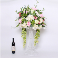 pink rose wedding flower arrangement